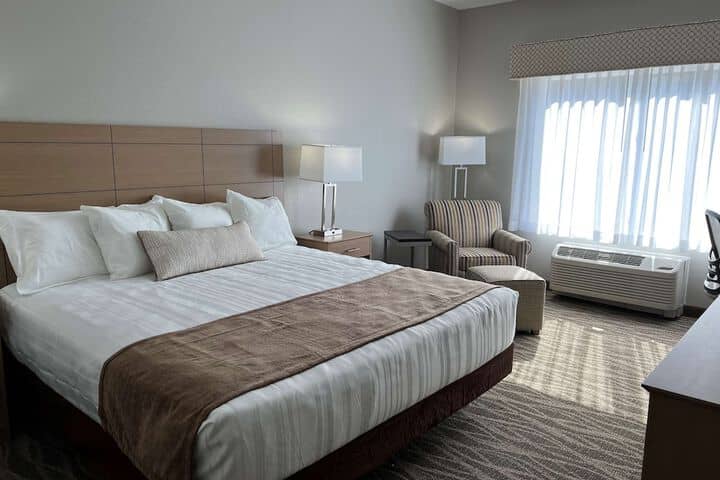 Room 5 of 43